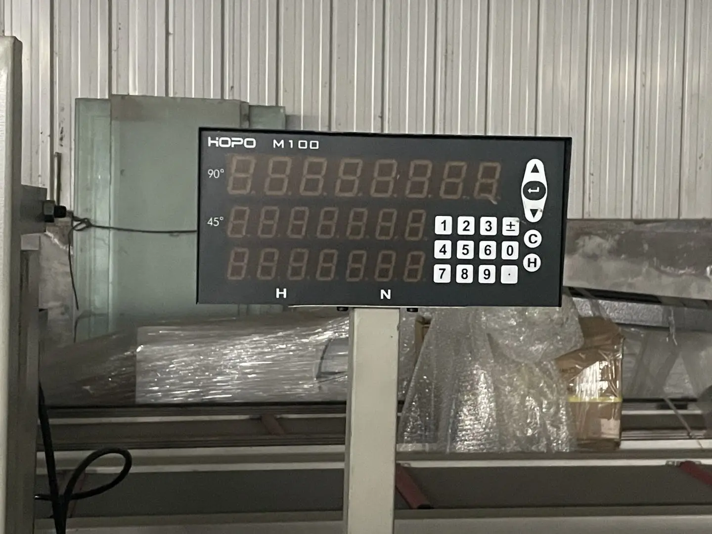 Saw Cutting of Aluminum and Price Window Double Head Cutting Saw Window Door Machine