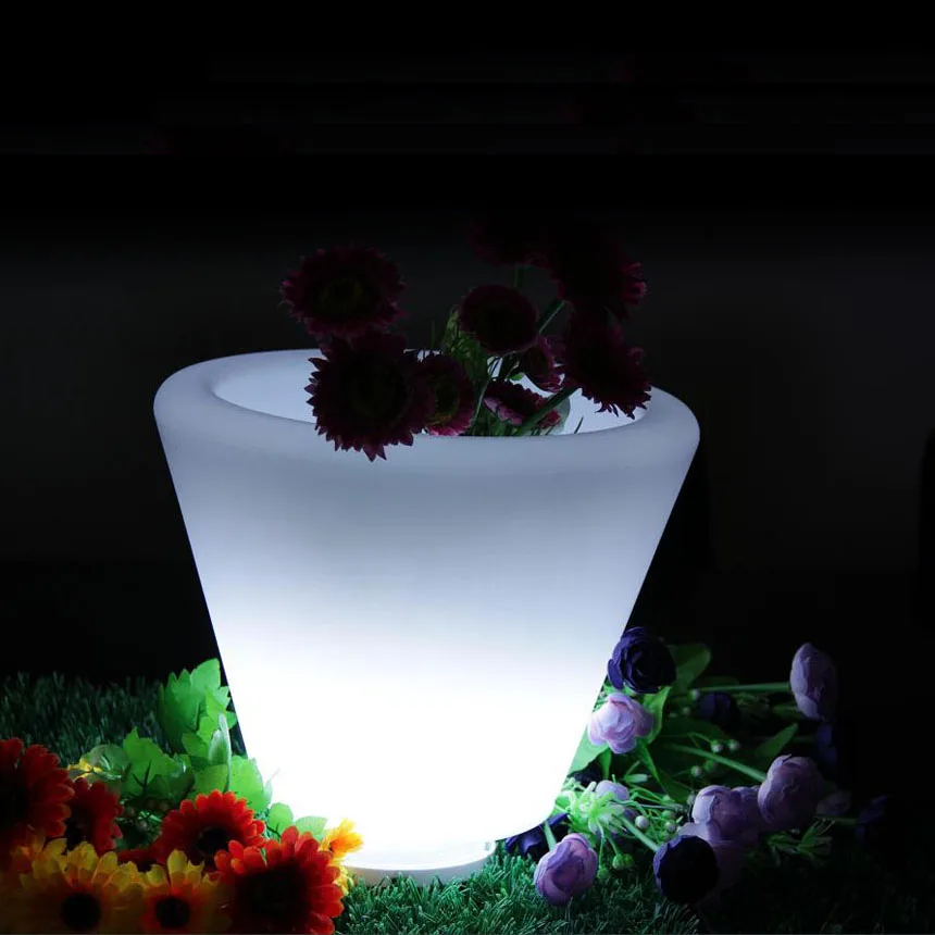 led lighted outdoor Christmas decor flower pot