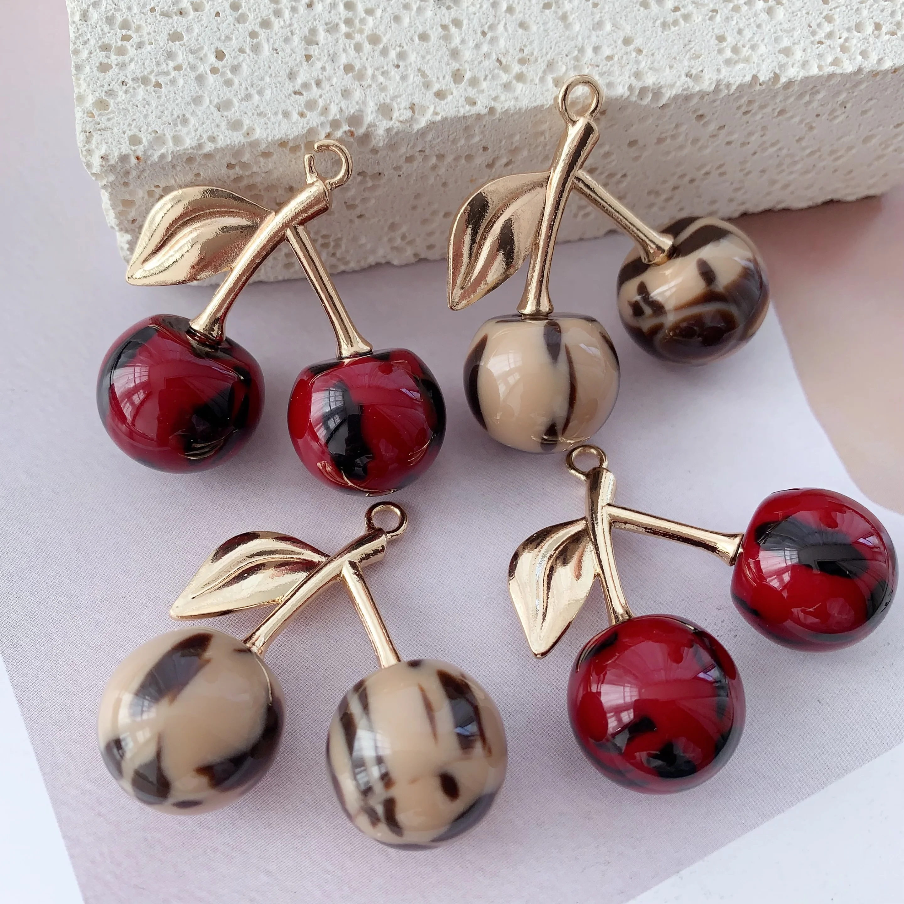 LS-B6606 Nice jewelry accessories cherry pendants Leopard-print resin   pendants & charms necklace pendants winter fashion