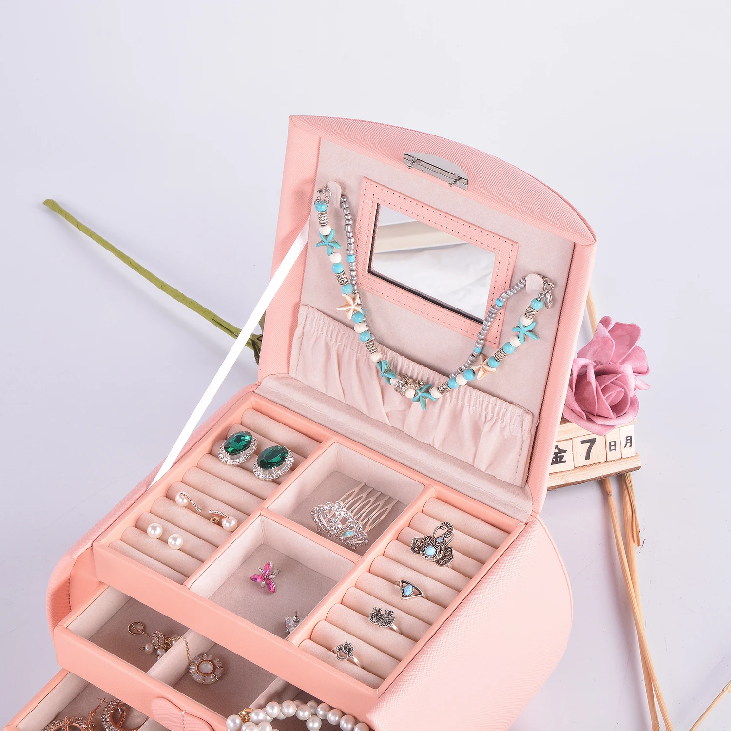 Medium Size Luxurious Square Pink Faux Leather Jewelry Box PC Material Beauty Organizer for Women with Custom Logo