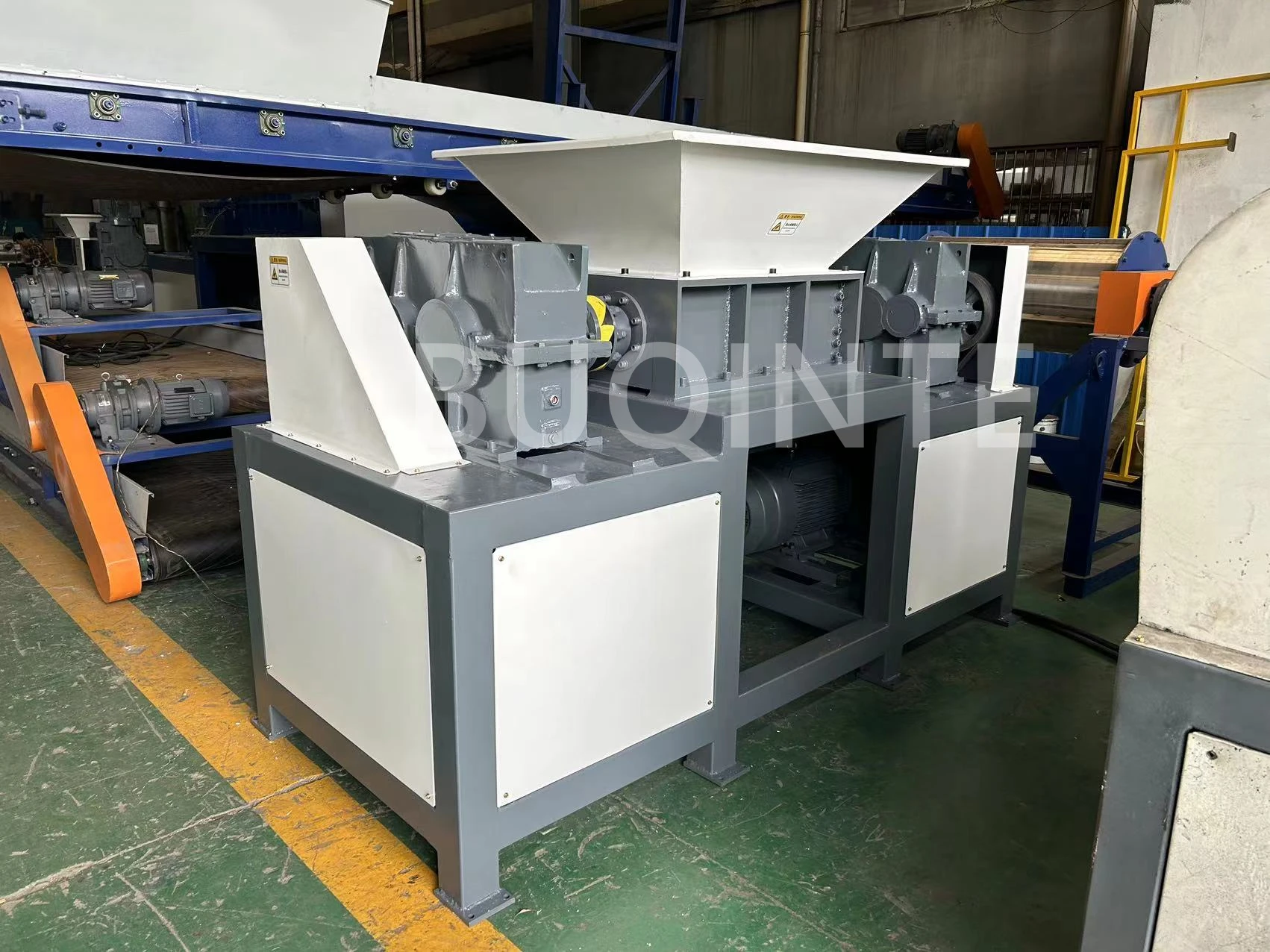 1000-2000kgh Double shaft large tyre shredder machine engine plastic crushing shredder machine for sale