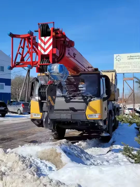 Competitive Price 25 Ton Truck Crane STC250T5 with Powerful Engine on Hot Sale In Stock