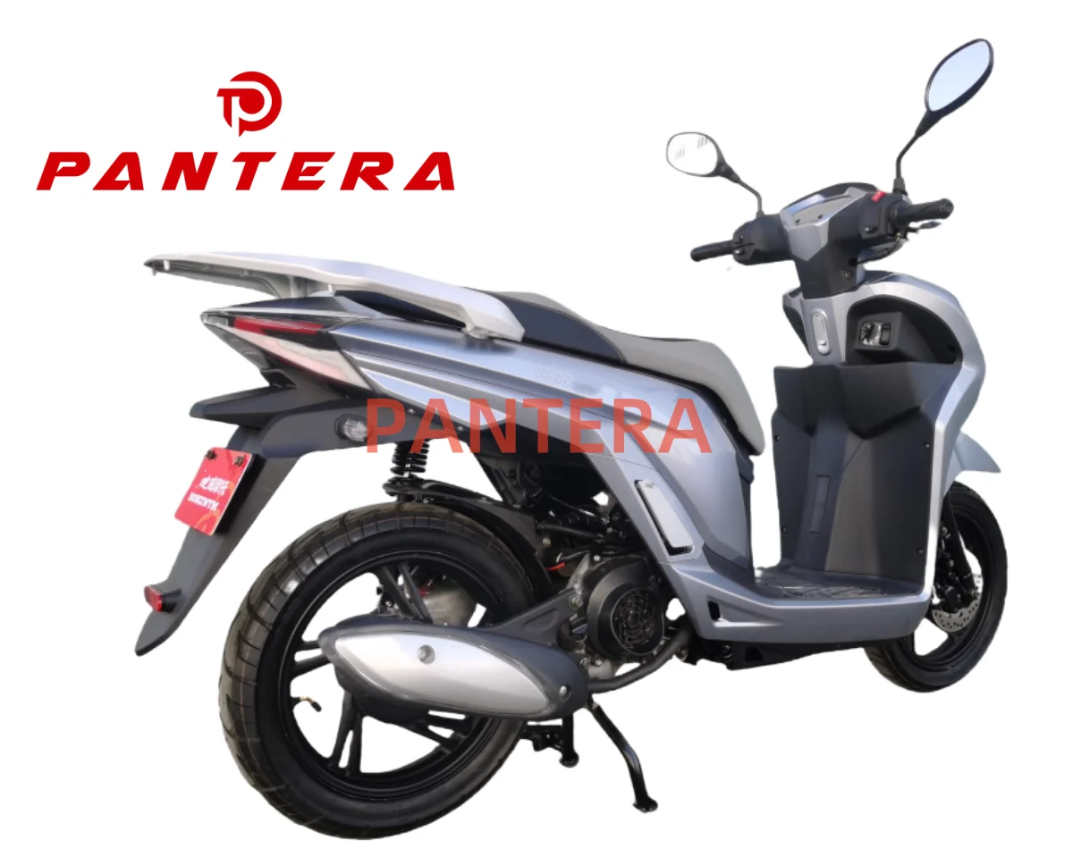 2024 High Heat Dissipation Disc Brake 125cc Gasoline Scooter Made in China