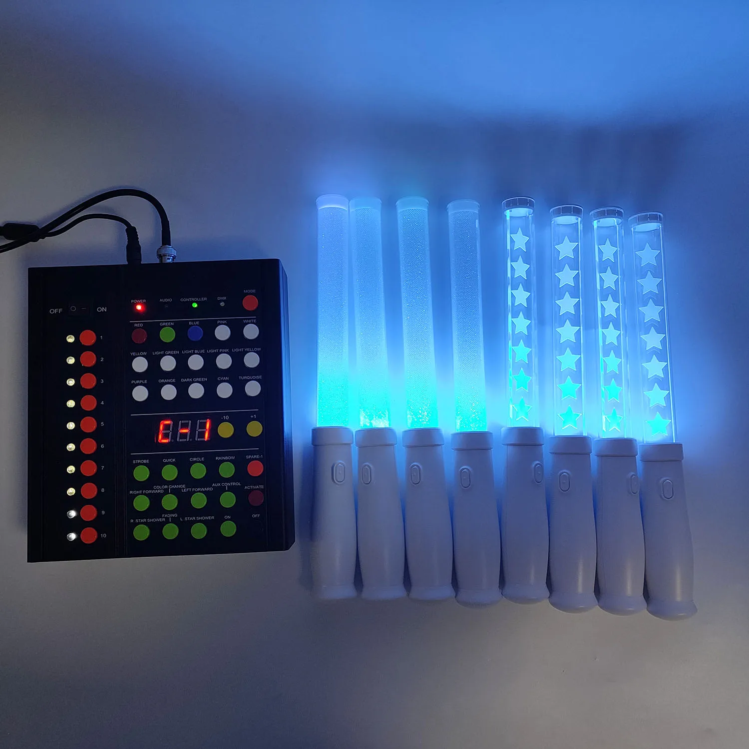 LINLI Hot Sales Customized Logo Party Event DMX 512 Programmable Led Flashing Stick Remote Controlled Light Up Wand