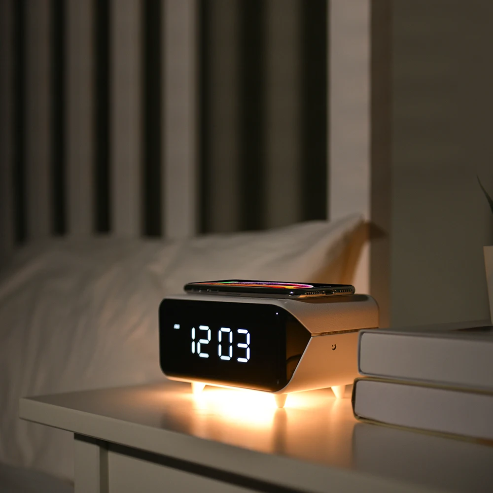 Home Decoration Alarm Clock Wireless Charging Digital Clock With Night Light Time Display Desk Clock