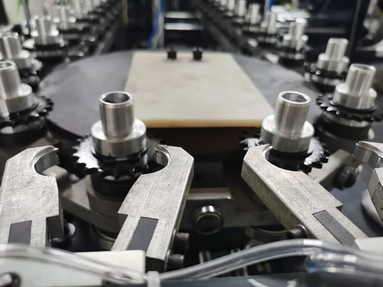 
Top Quality Small Plastic Cosmetic Essential Oil Bottle Automatic PET Stretch Blow Molding Machine 