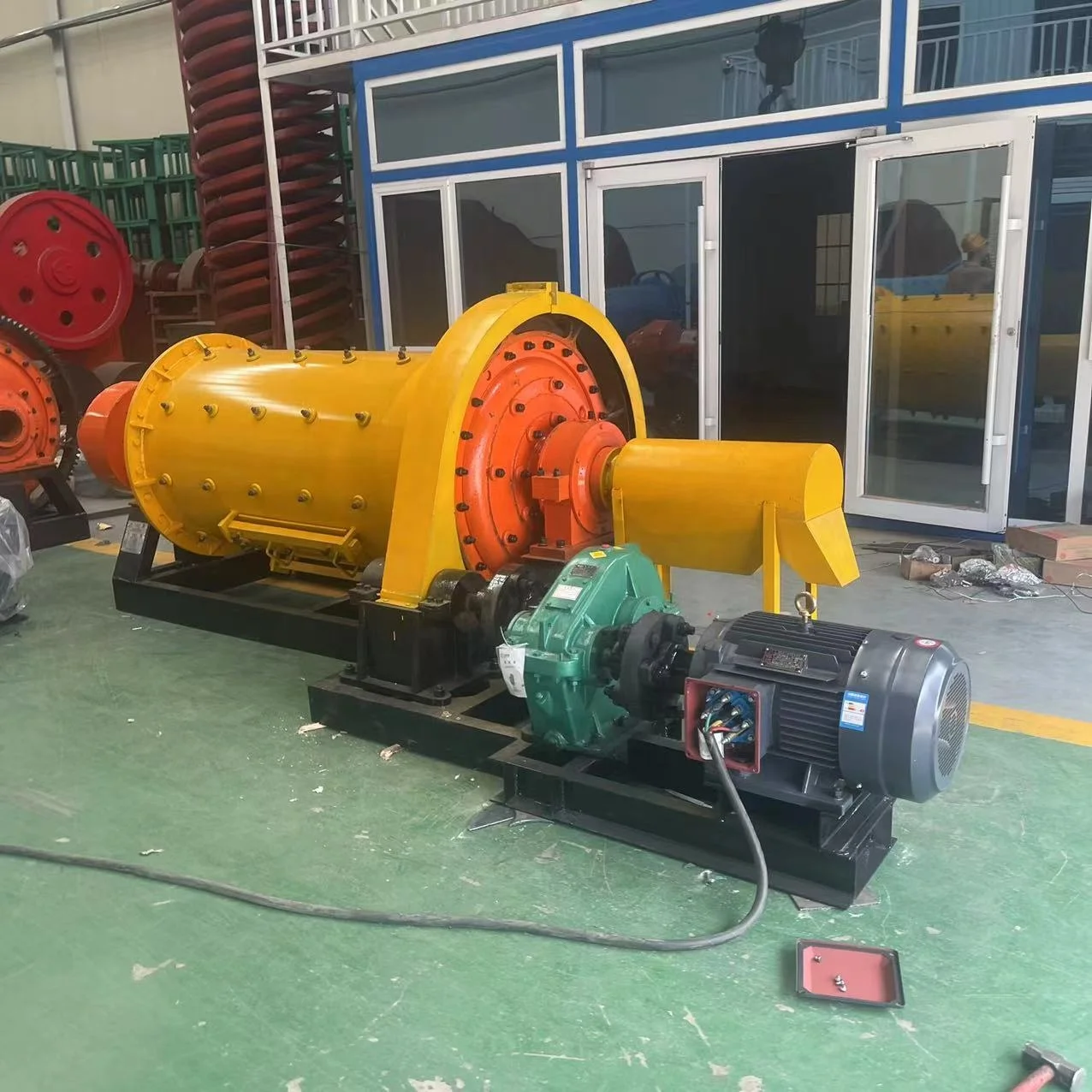 6 screws ball mill 900x1800 ball mill, gold ore stone grinding mill run by 18.5kw