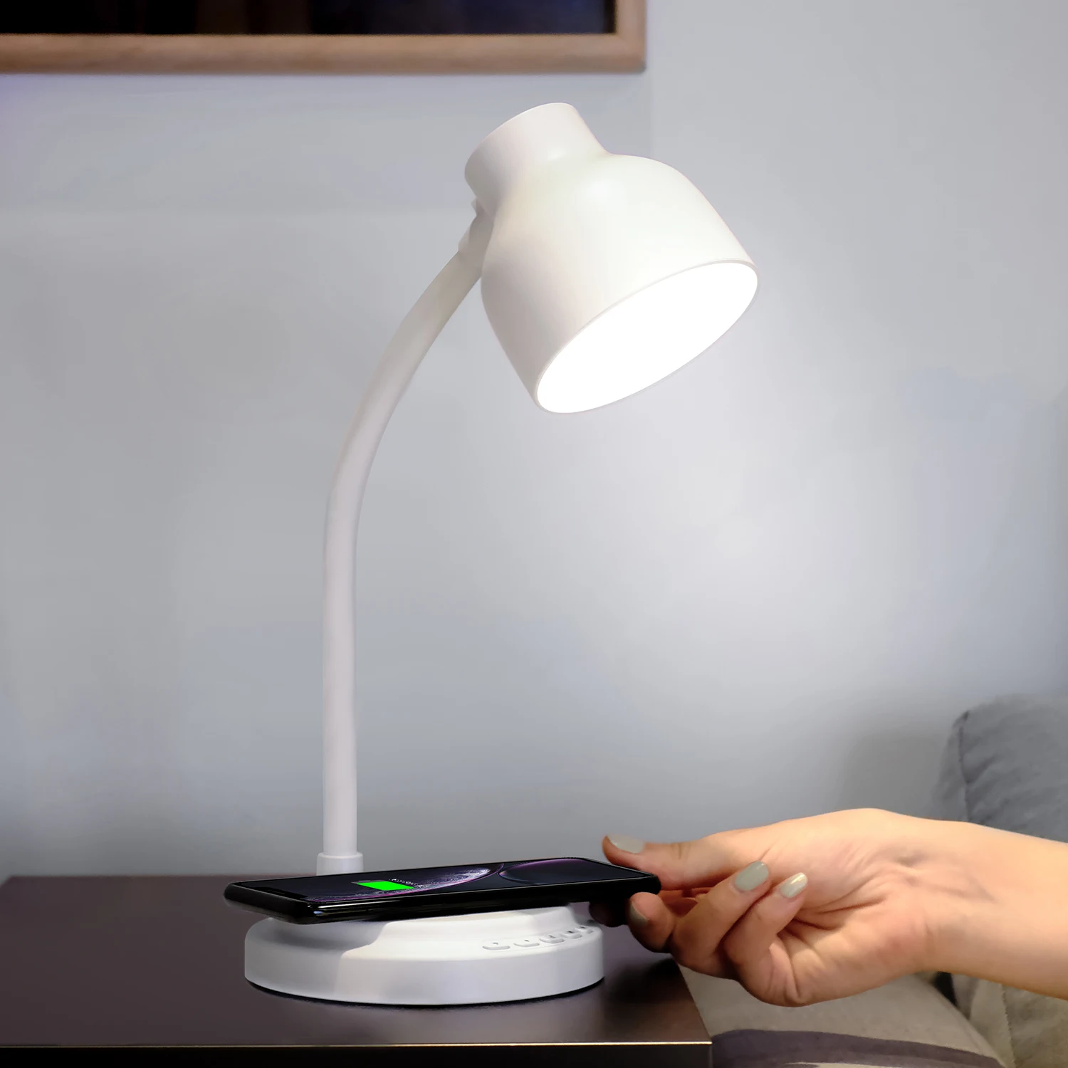 New product 2022 Multi function  3 in 1 Speaker 10W Wireless Charger Simple design Round LED Adjustable Lamp