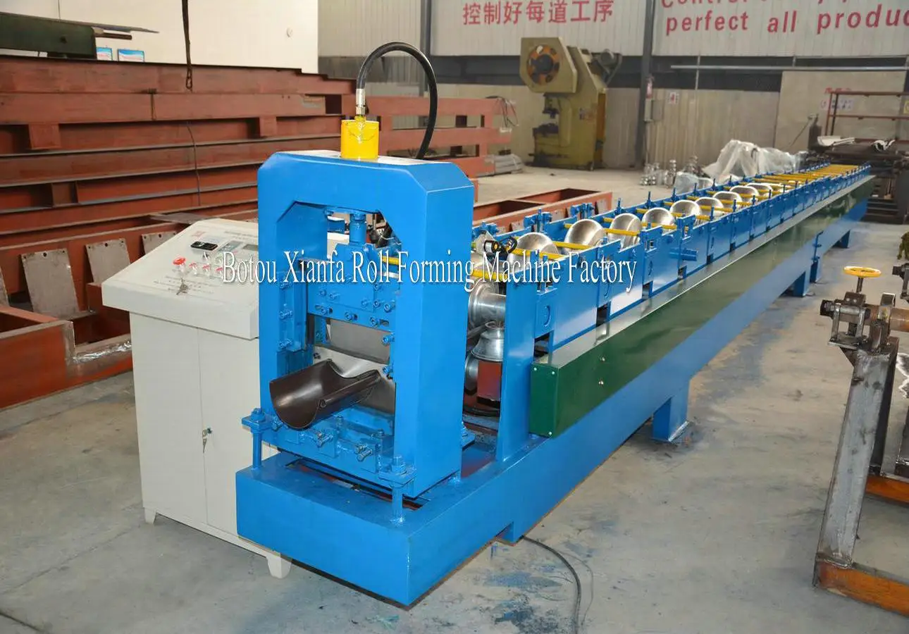 Metal Seamless Gutter Roll Forming Machine
