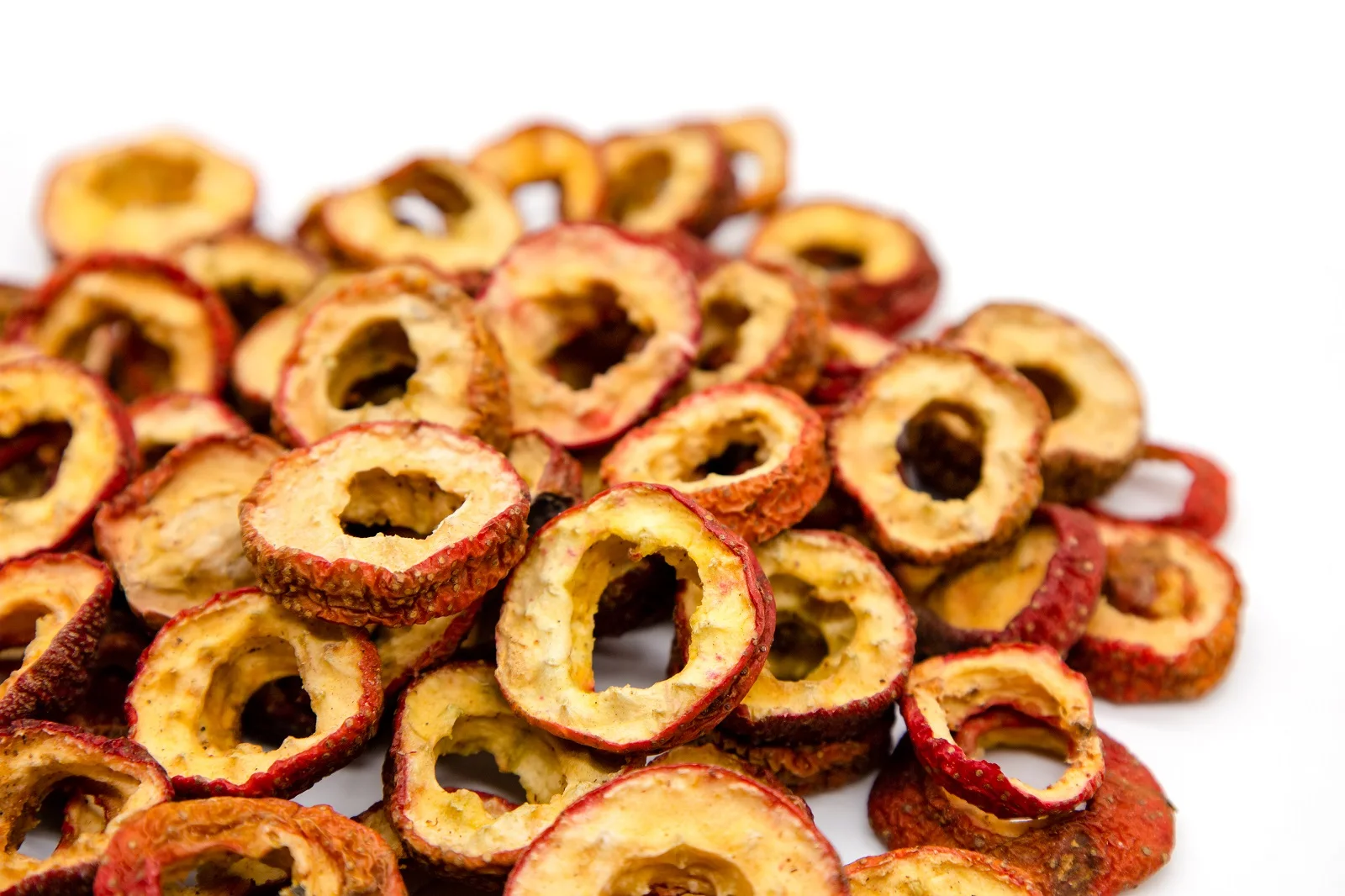 Organic Freeze-Dried Hawthorn Berries Whole Seedless Air-Dried Fruits with Sour Taste Available in Bulk Packaging for Wholesale