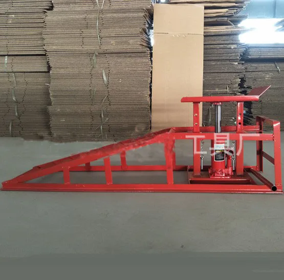 Vehicle maintenance barrier free wear-resistant ramp anti-skid lifting slope