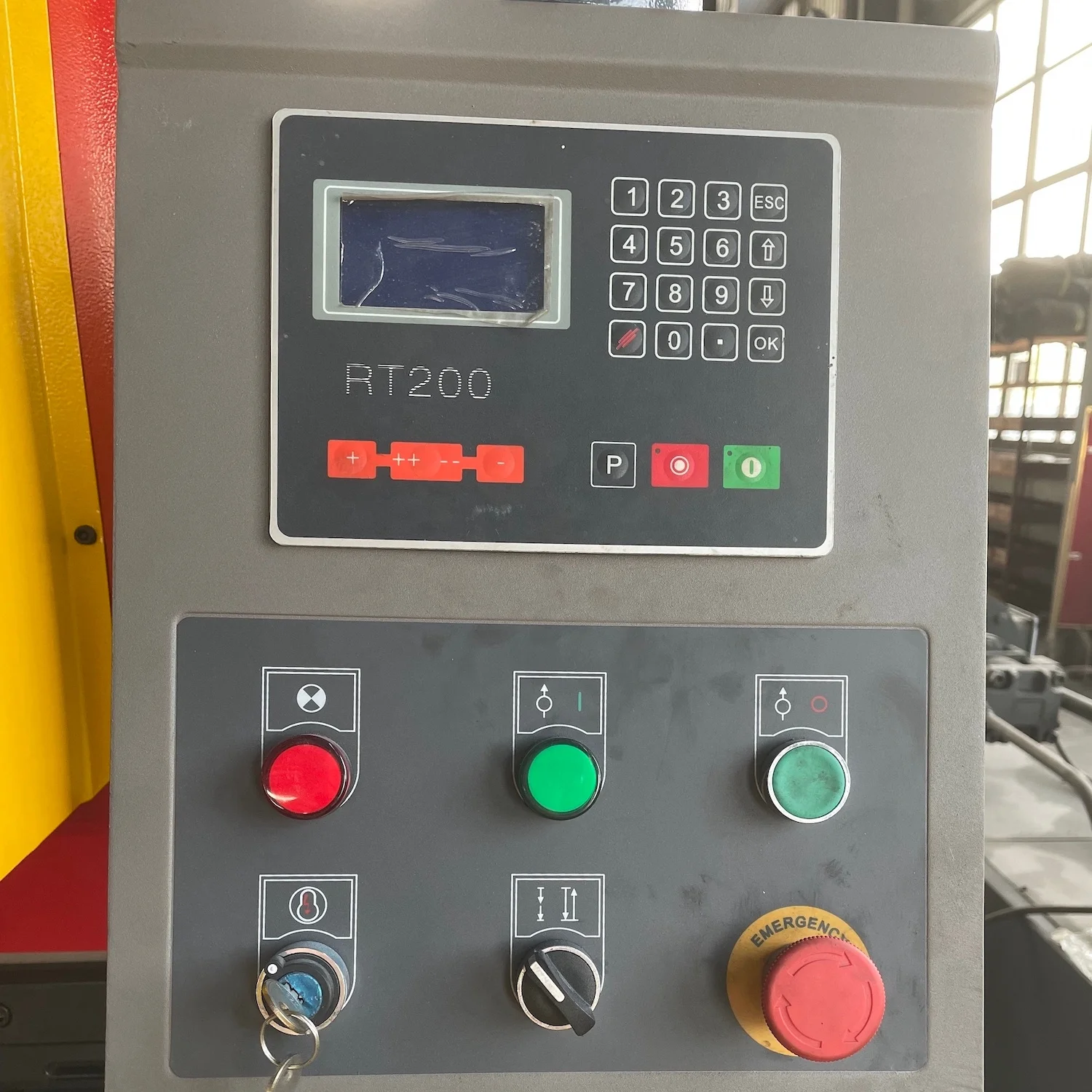 Гидравлический контроллер листогибочного станка Nanjing ESTUN E21 E20 E300