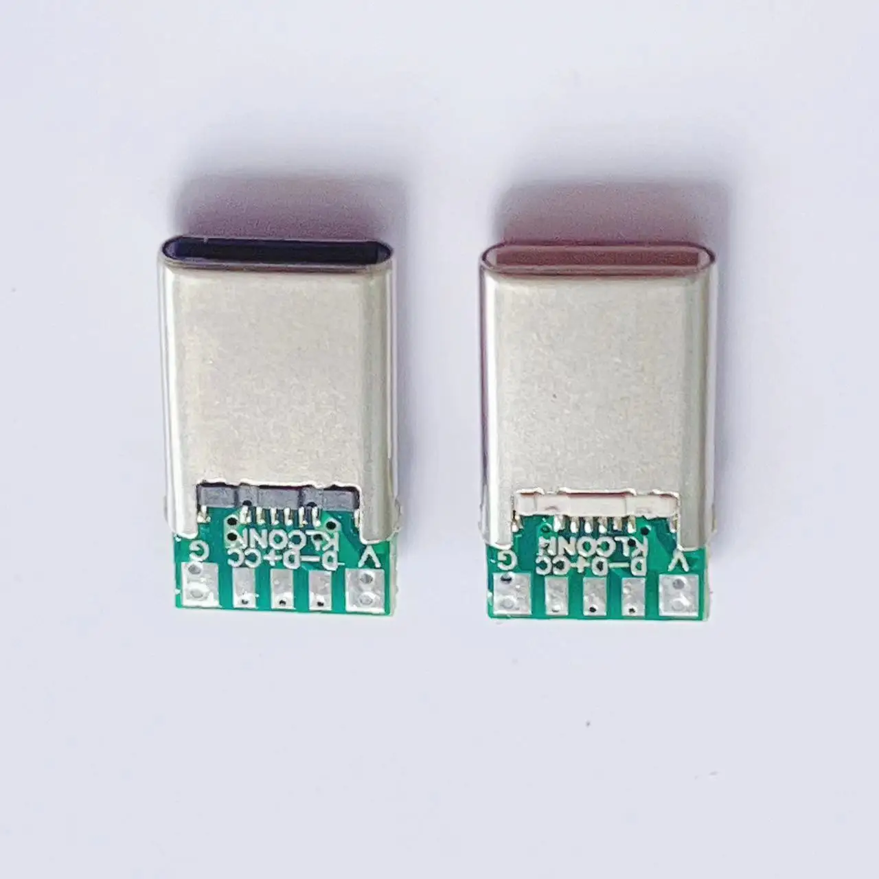 C-C plug with dual-head 5-core design supports 60W with light TYPE-C Connector Extension