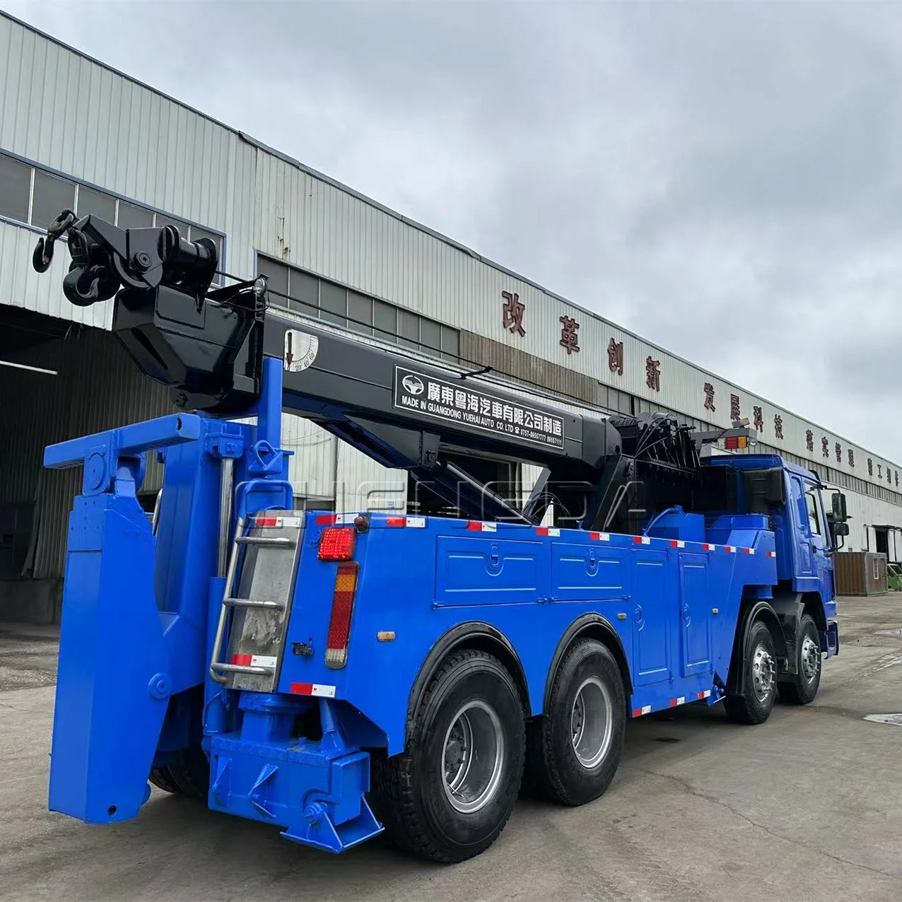 Sinotruck Howo 8x4 25 тонн подержанного оборудования эвакуаторы для продажи в Ботсване