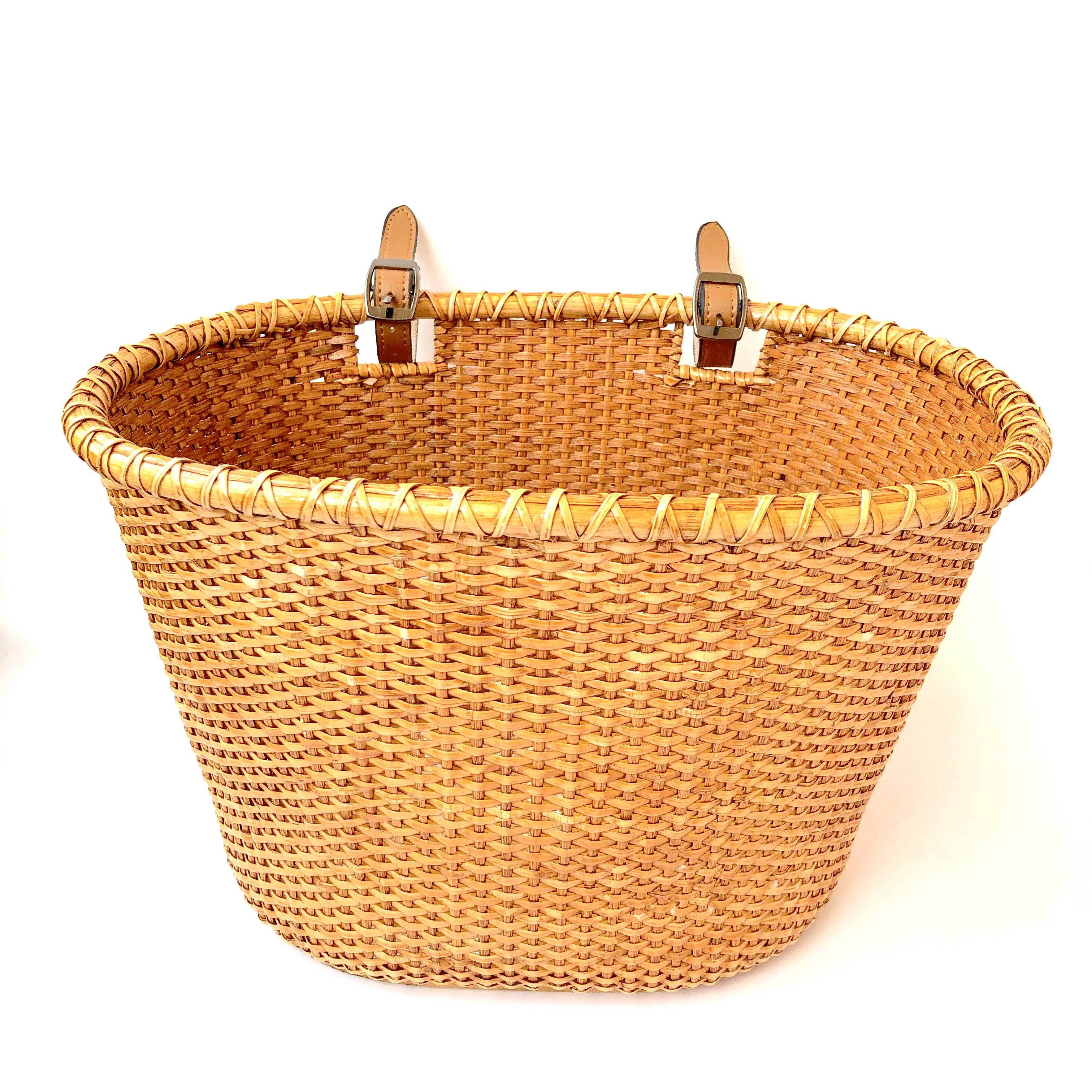 Hot sale Wicker Bicycle Basket with Lid Leather Belt Handmade Rattan Bike Waterproof Bicycle Front Basket