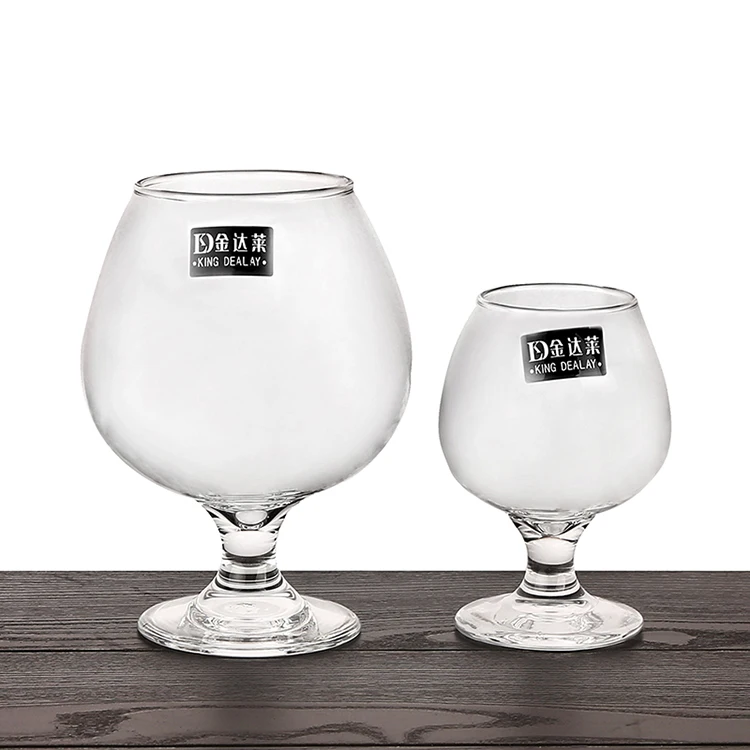 A hot seller of transparent stilts, a classic red wine glass and brandy glass