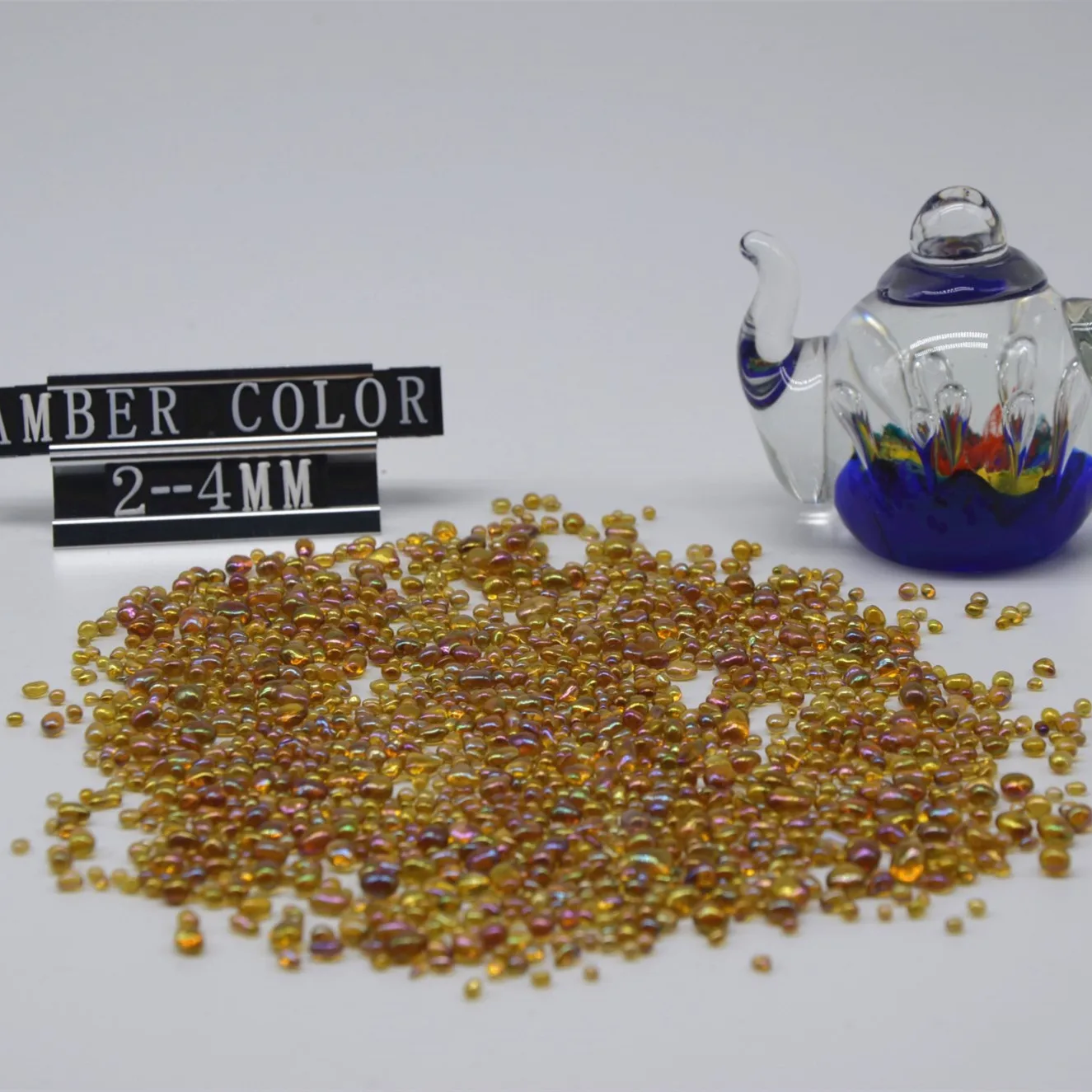 Manufacturer price 1-3mm amber iridescent recycled irregular glass bead glass pebble for swimming pool interior finish