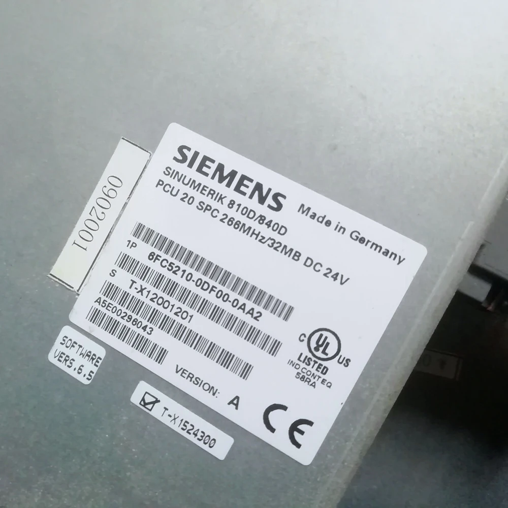 6FC5210-0DF00-0AA2 810D / 840D SIEMENS CNC controller panel Electronic control equipment  PCU20 cnc plasma controller