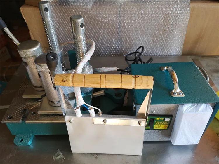 upvc/pvc corner welding machine