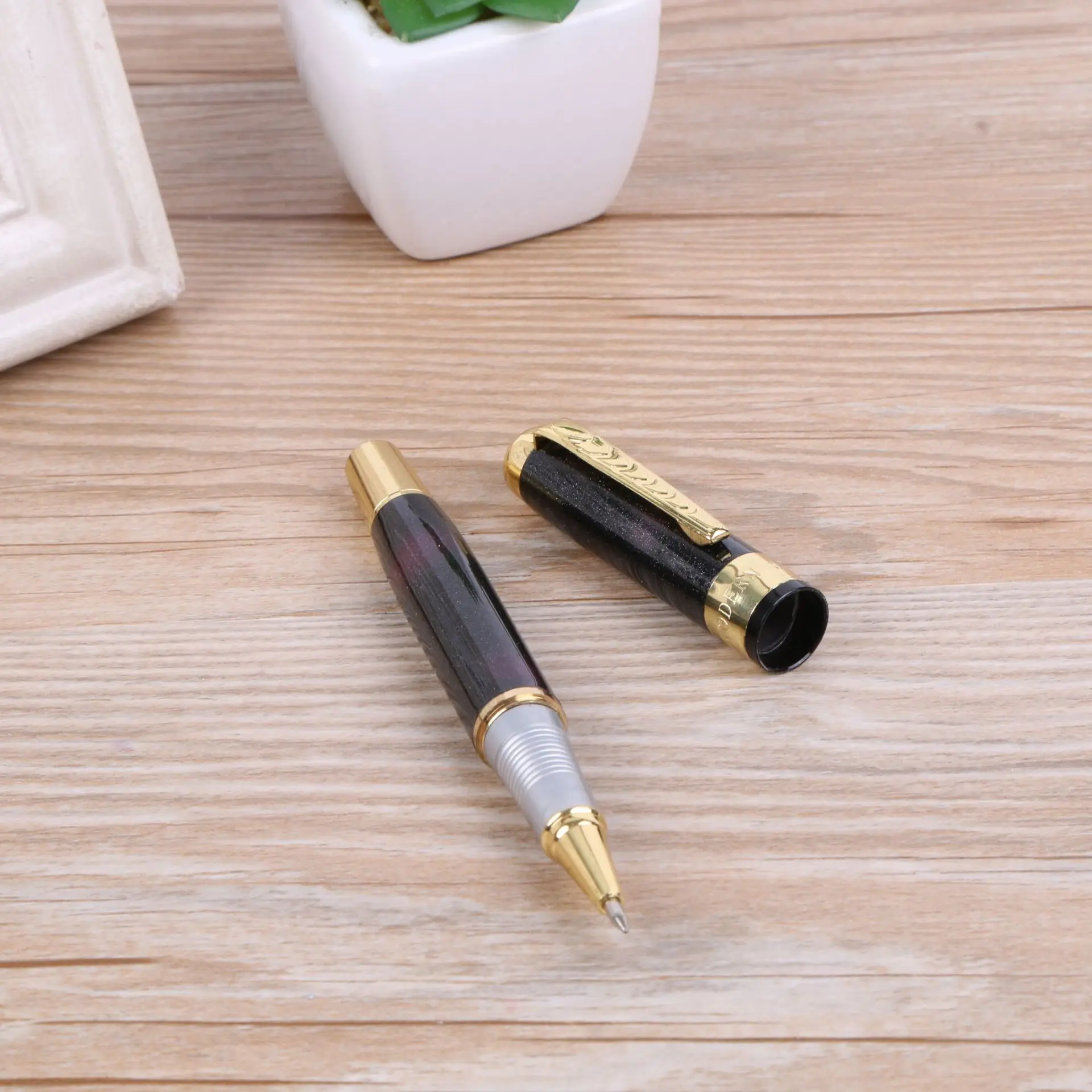 Chinese Factory Nice Quality Metal Slim Promotion Gel Pen Stylish Look Neutral Pen with Customized Logo Gift Gel Pen