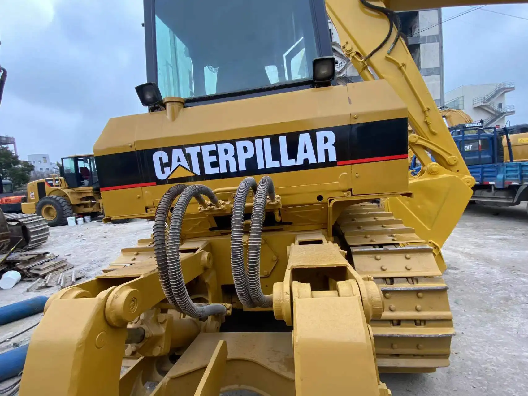 Б/у Бульдозеры на гусеничном ходу cat D6G D6M D7G2 D7R D8K D8R D3C D4G D4H D5M 14ton высокое качество Япония оригинал