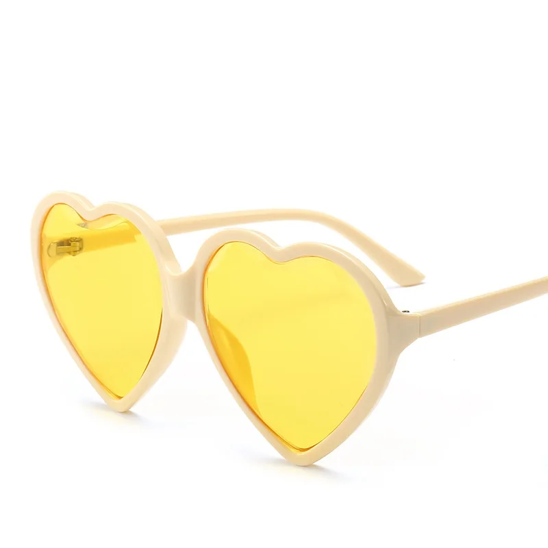 
2018 heart shaped sunglasses diamond trimming italy brand design lovely sun glasses women custom 