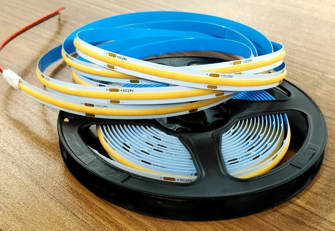 DC12V 24V COB Светодиодная лента с подсветкой CE/cUL указана без пятен 8 мм ширина 320 светодиодов/м 480 гибкая светодиодная высокой плотности