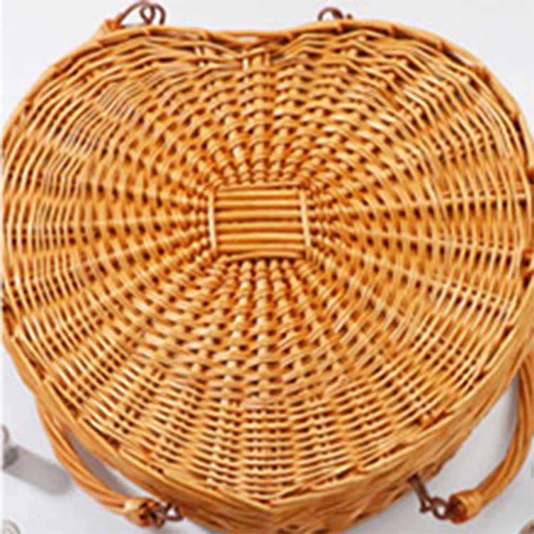 2022 Spring New design Wholesale OEM outdoor Camping handmade heart shape rattan basket picnic basket