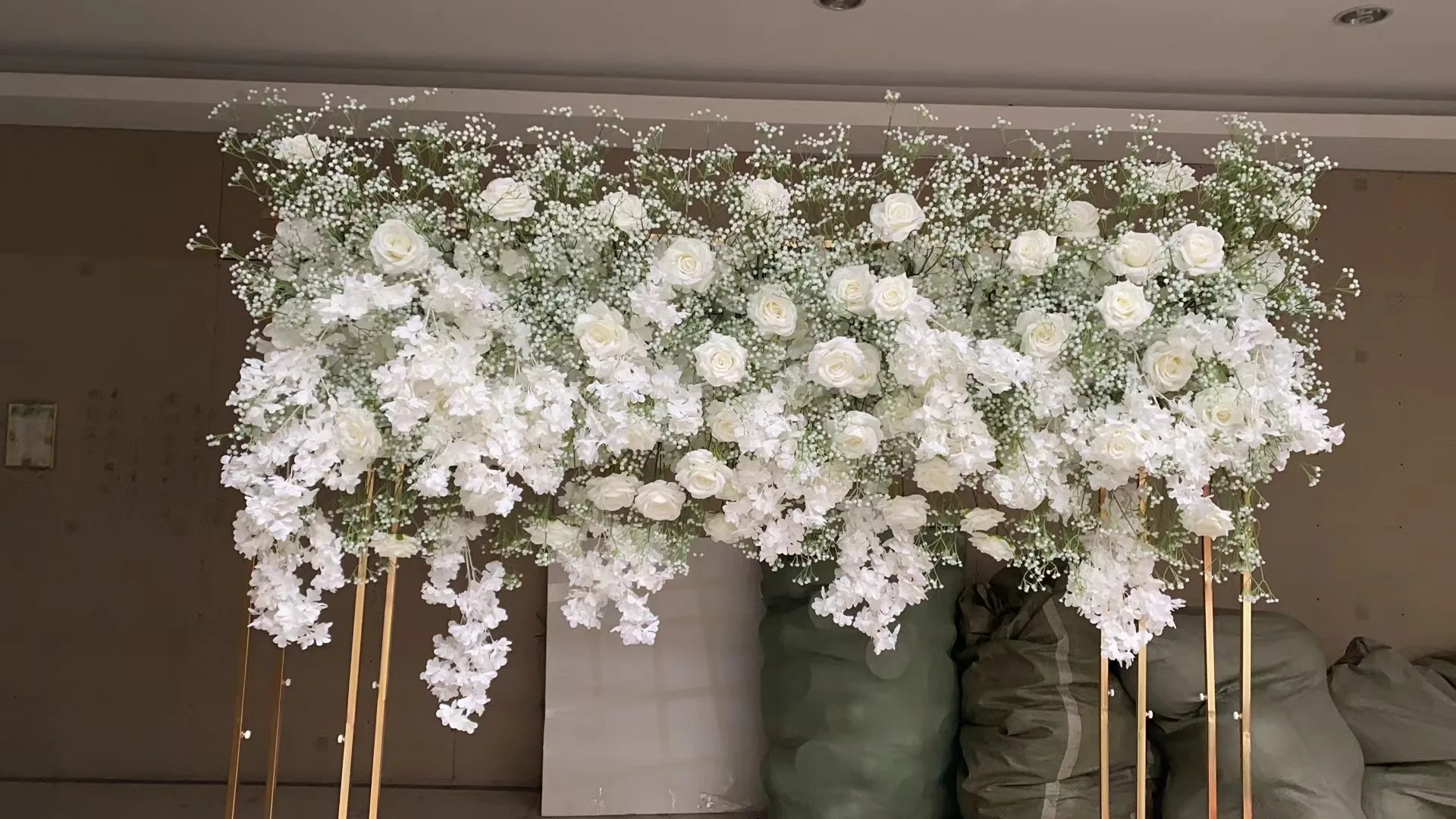 SZ Wedding Home Cloth Fabric Background Hanging Flower Curtain Row Silk Artificial Rose Flower Wall Runner for Wall Door Decor