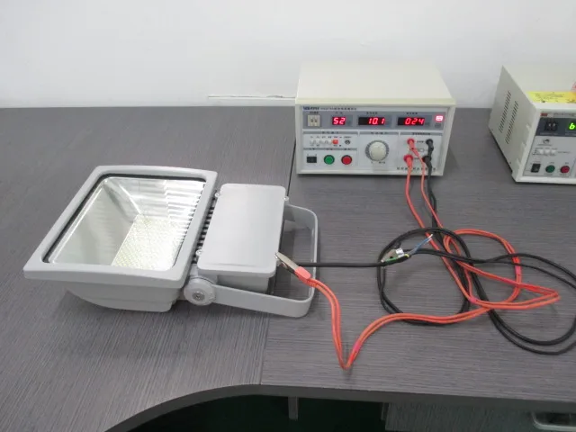 Product Monitoring of outdoor lamp third party quality inspection in yiwu wuhan pre-shipment inspection 100% quality control