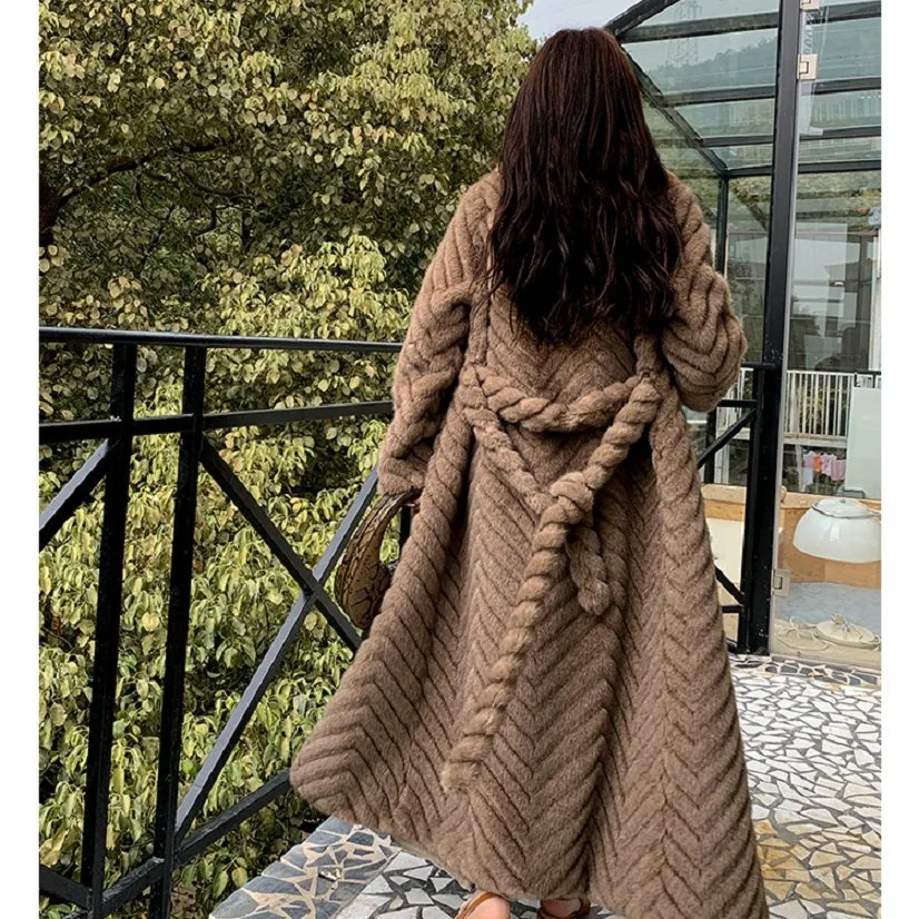 Custom Outwear Winter Wholesale Coat For Winter Wear Faux Fur Long Coat