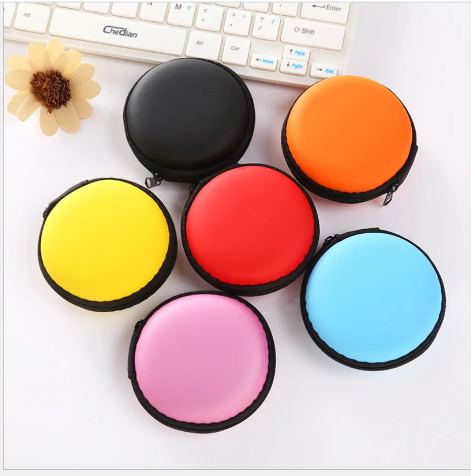 
Solid color cloth ear bud case 8*8*3cm round circle clip earbud pouch with zipper EVA hard earphone case bag for airpods packing  (1600050419058)