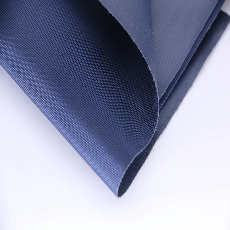 100% Polyester Sun-Reflective and Waterproof Car Cover Fabric Oxford TPU Type with 1680D Yarn Count for Women Outdoors