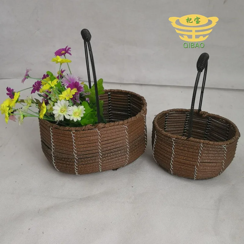 Wholesale selling high-quality wire baskets, straw woven rattan baskets / fruit baskets / flower baskets