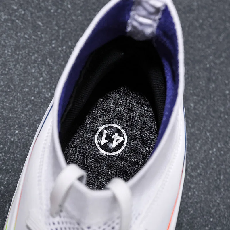 Hot Sale Football Boots Soccer Shoes Men High Quality Boots Sneaker Outdoor Soft Comfortable Football Shoes Cotton Fabric Rubber