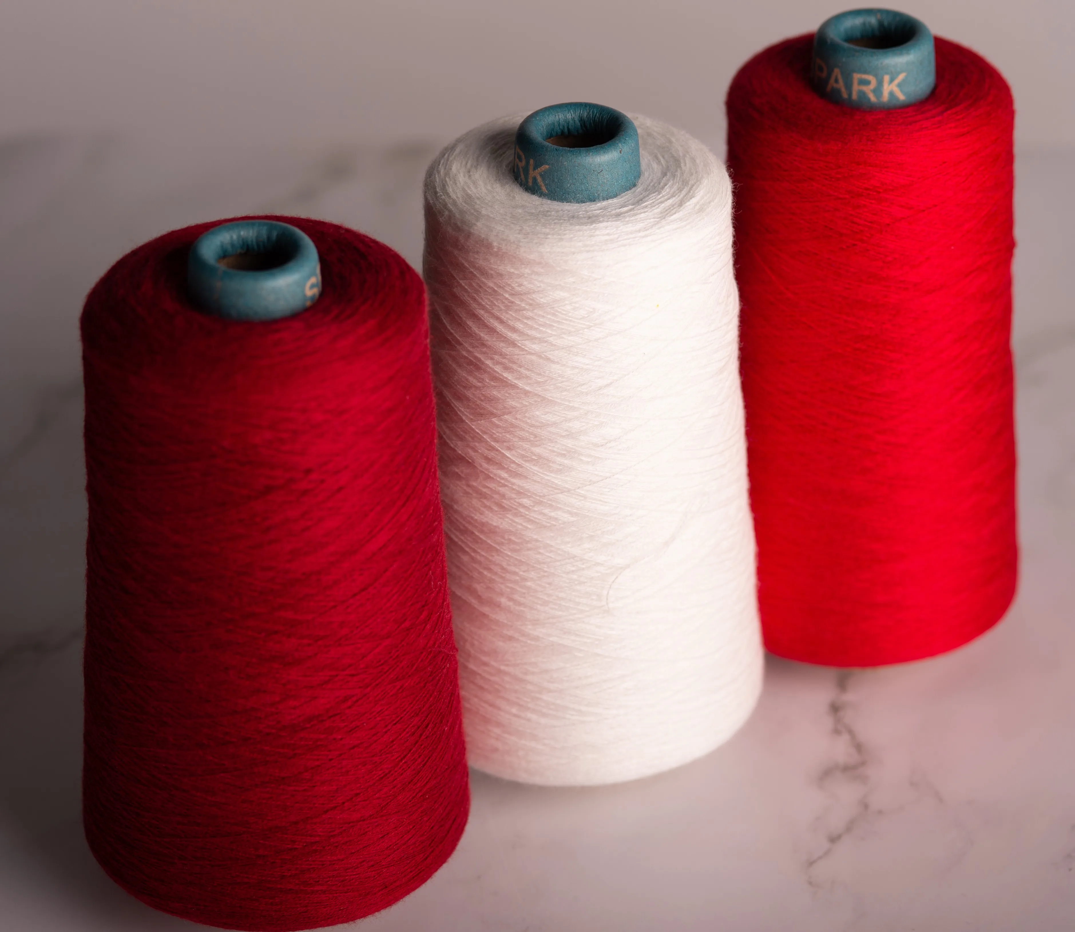 100% Dyed Core Spun Yarn 50% Viscose 22% Nylon 28% PBT sweater fashion yarn