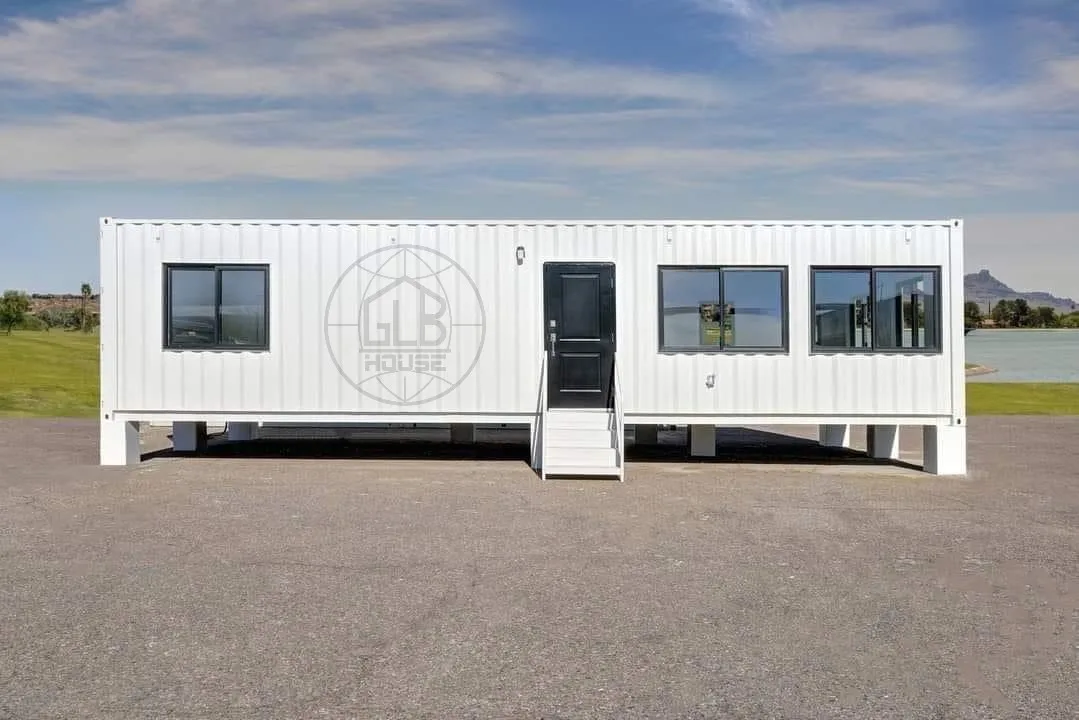 Prefab China 40 ft Modern Container House Modular Ready Made House Modular Tiny Kit Set Cabin Homes For Sale