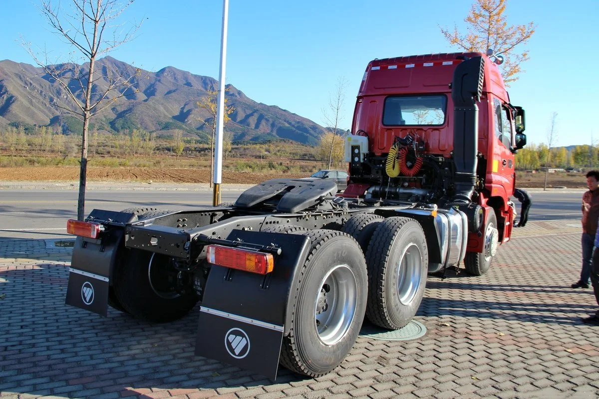 Factory Price Foton Auman New ETX 6 Series Heavy Duty Truck 400 430 HP 6X4 Tractor For Sale