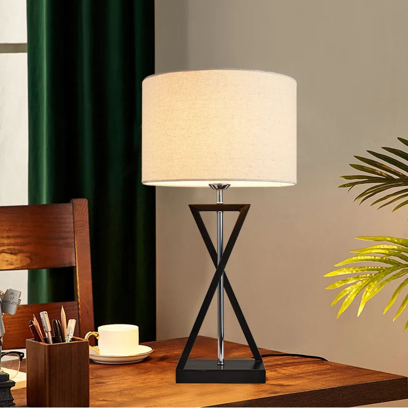 Creative Hourglass Desk Lamp For Living Room Bedroom Bedside Hotel Decorative Study Table Lamp
