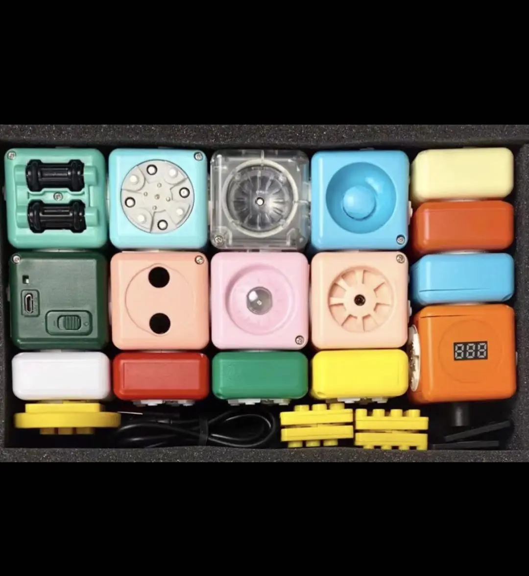 
MagiCubot STEM block kids coding robot for todders and up 