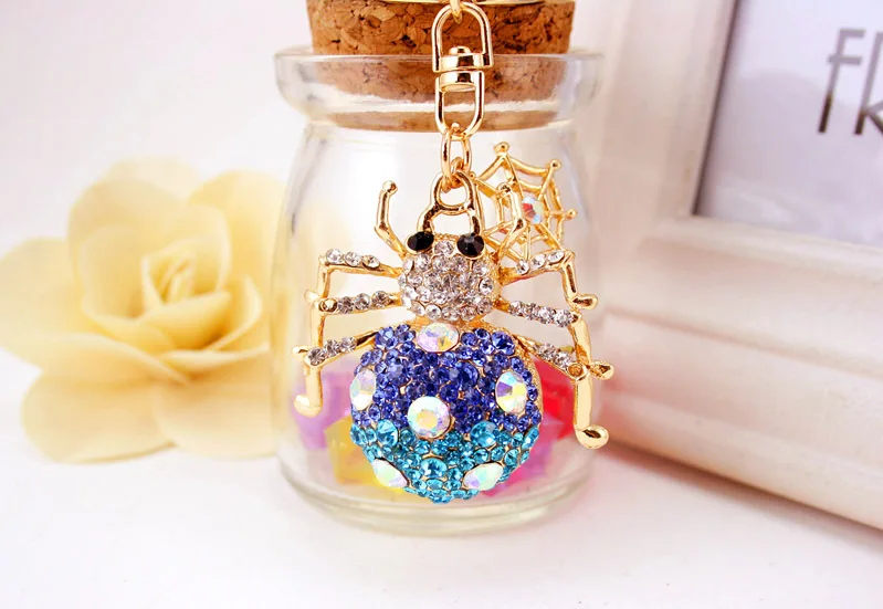 2020 Chic Metal beautiful  araneid shape Keychains Rings Exquisite Purse Bag Buckle Pendant KeyChains YS481