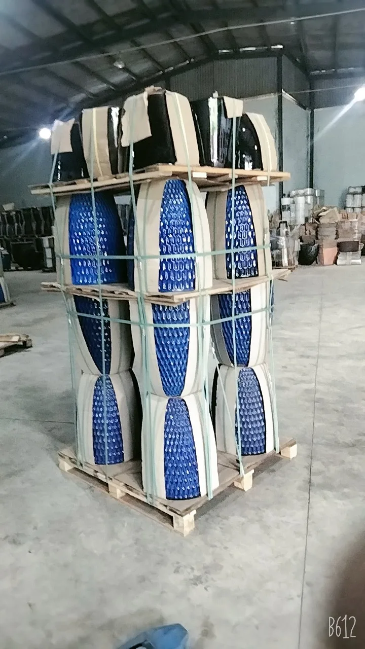 Mix Container Pottery Pots such as Glazed Pots, Black Clay, Atlantis Pots with Cheap Price