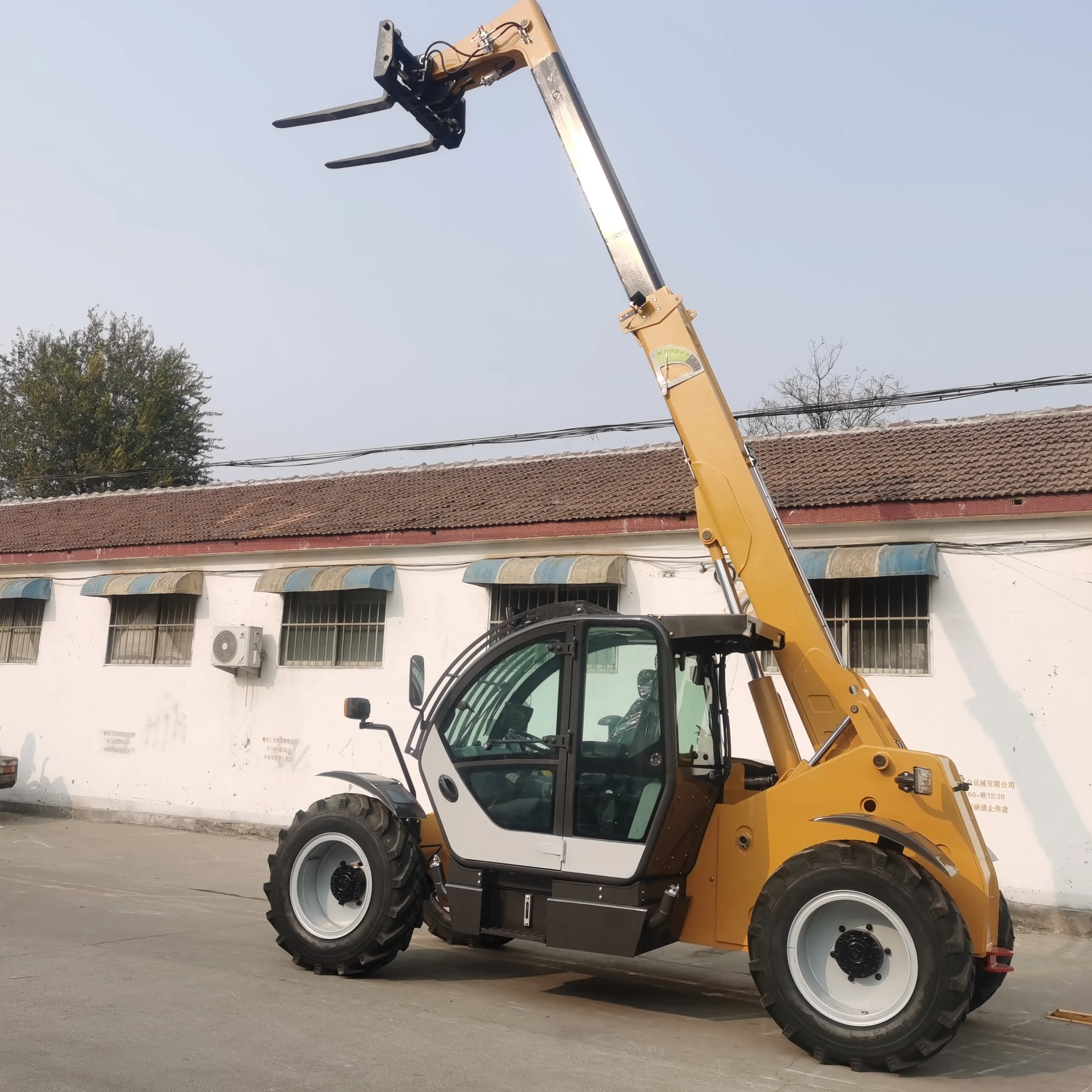 top brand HZM telescopic handler HZM 7330T forklift loader with fork