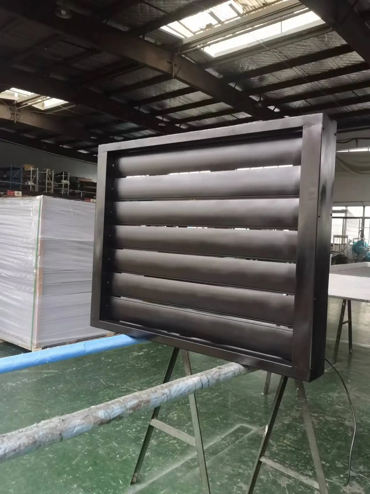 Modern Smart Aluminium Louvered Windows and Doors Exterior Metal Aluminum Wall Blinds for Outdoor Use  180 Degree  Rotation