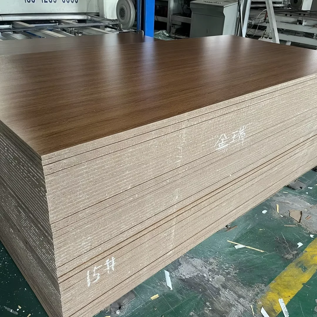 China Melamine Laminated MDF Ceiling Board Wholesale Manufacturer 18mm Melamine MDF Board