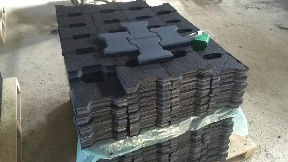 Dog Bone Rubber Floor Tile 43mm Thickness Driveway Rubber Paver for Horse.