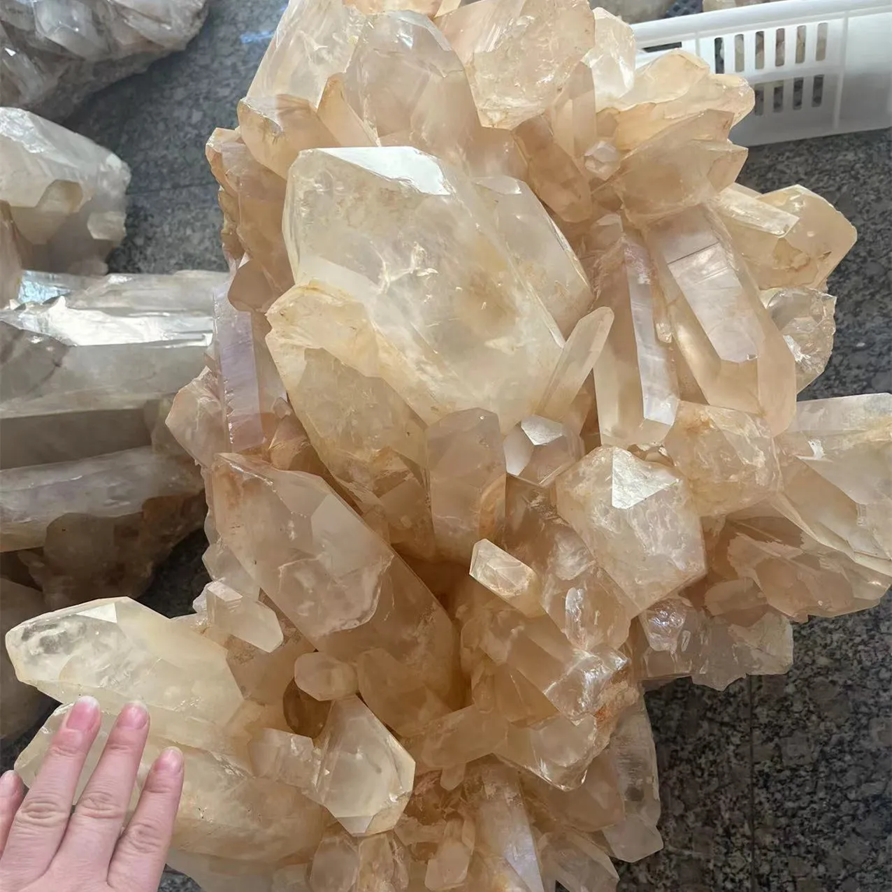 Bulk Wholesale Raw Rock Stone Large Clear Quartz Clusters Healing Rough Quartz Large Crystal Clusters