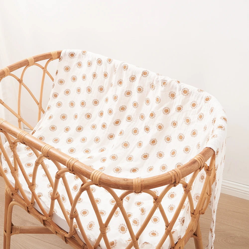 Kangobaby wholesale Safe Bamboo Cotton Baby Muslin Wrap Breathable Gauze Bath towel Breastfeeding Throw blanket baby gift set