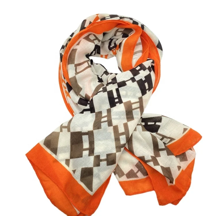 Модный новый весенне-летний шарф с разноцветным принтом оптом