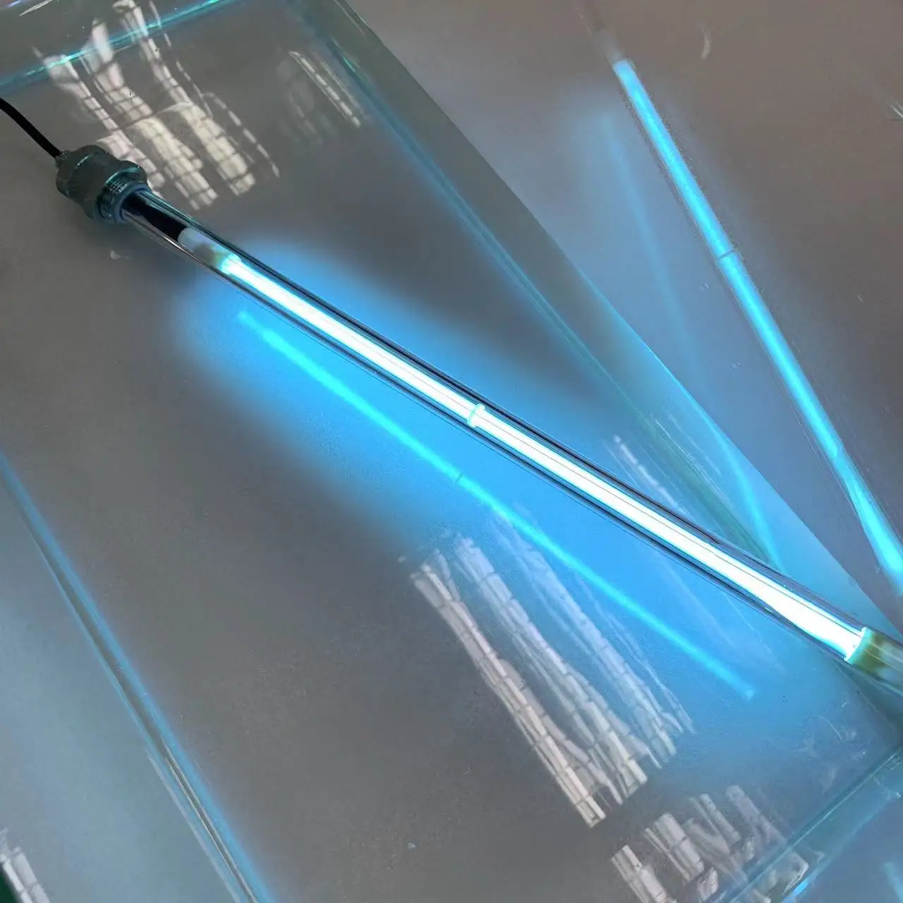 waterproof uvc lamp aquaculture light Integrated submersible water germicidal uv lamp for water Aqua sterilization